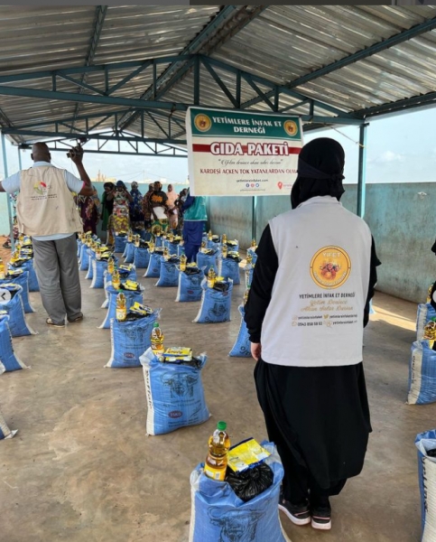 Afrika Gıda Paketi Dağıtımı