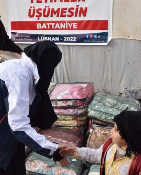 Yetimler Üşümesin! Battaniye Dağıtımı
