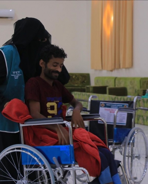 100 Adet Tekerlekli Sandalye Dağıtımı